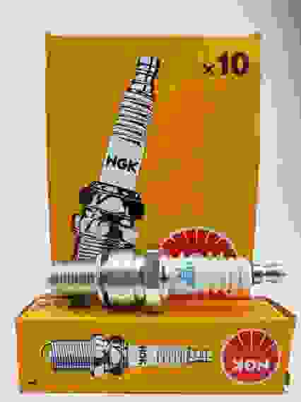 Свеча зажигани BR9ES для снегоходов, квадроциклов, 5722