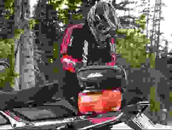 Сумка кофр на туннель LinQ 21 литр для снегоходов Ski Doo SUMMIT G4